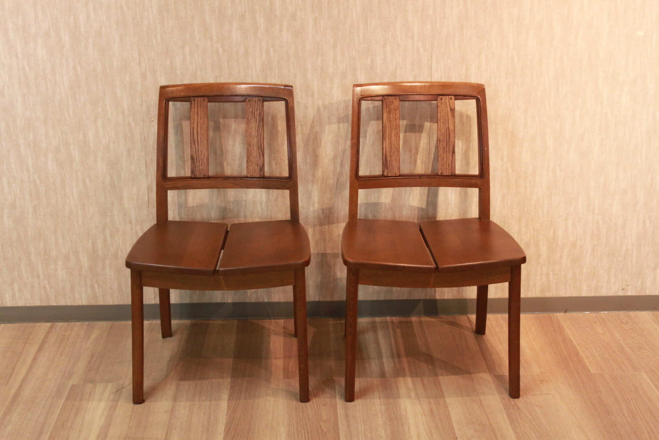 【張替え未使用品】昭和ヴィンテージ椅子リメイク品 椅子リメイク | 制作事例 | 木工房ひのかわ | 創作家具・注文家具