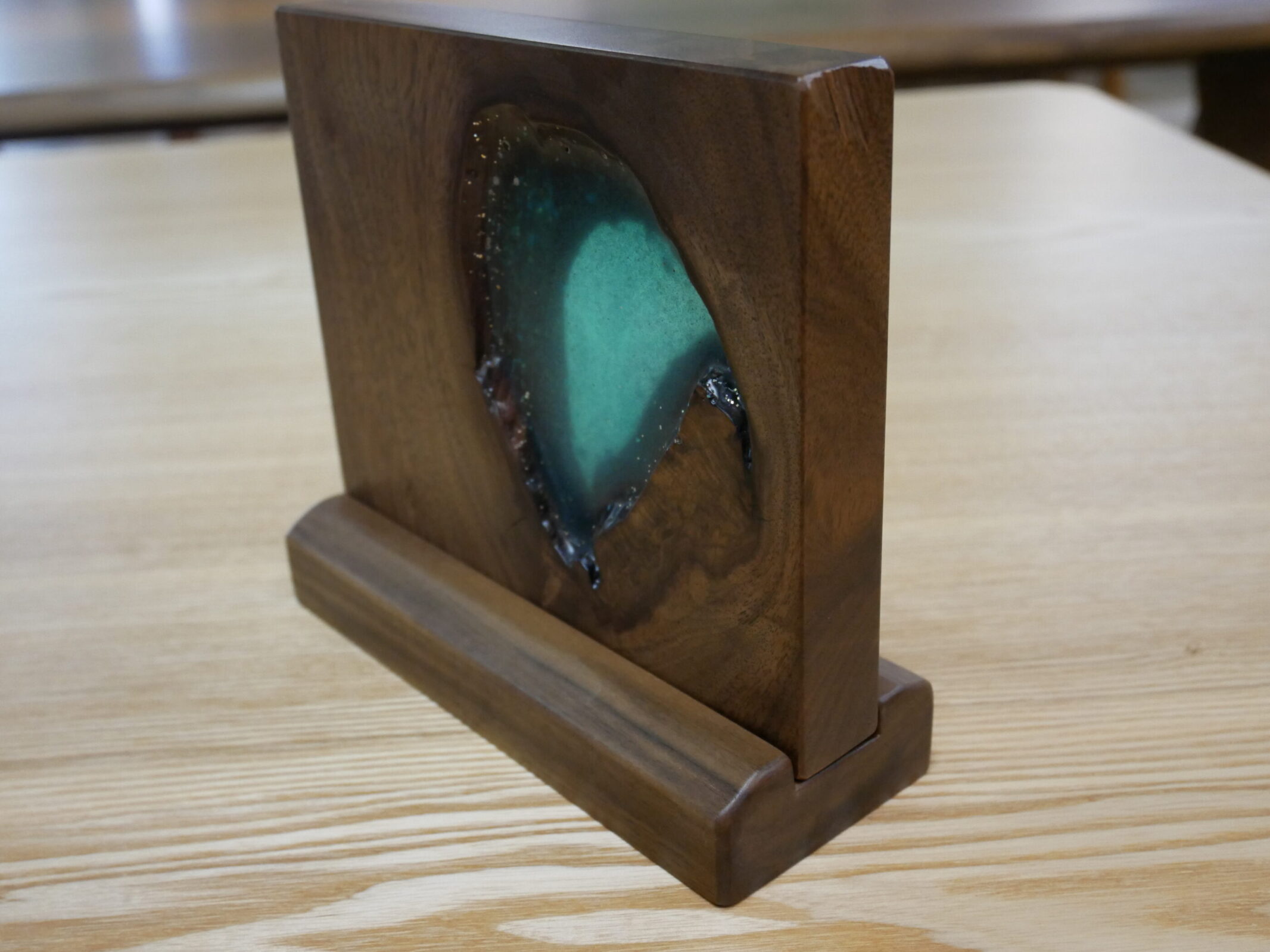 ウォールナット材 オブジェ ウォールナットレジンオブジェ | 制作事例 | 木工房ひのかわ | 創作