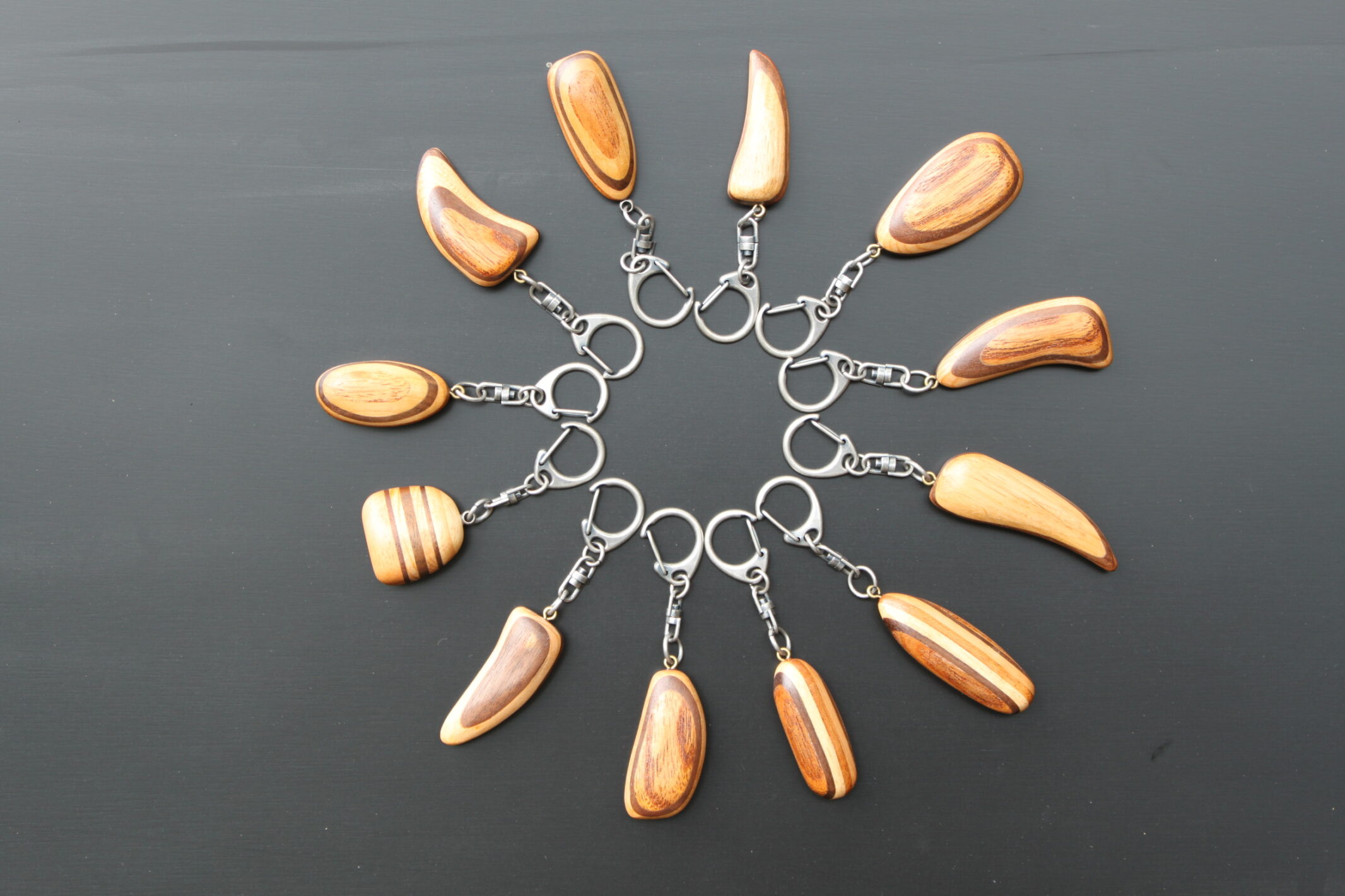 キーホルダー＆ストラップ | 制作事例 | 木工房ひのかわ | 創作家具