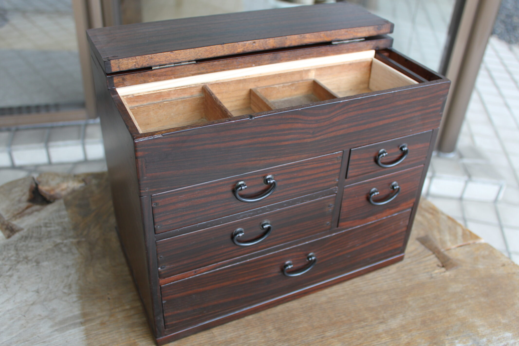 【蔵出し・未使用】昭和期 香港製｜紫檀 筍意匠小物入れ｜縁起物・工芸美品 蔵出し・未使用】昭和期 香港製｜紫檀 筍意匠小物入れ｜縁起物・工芸