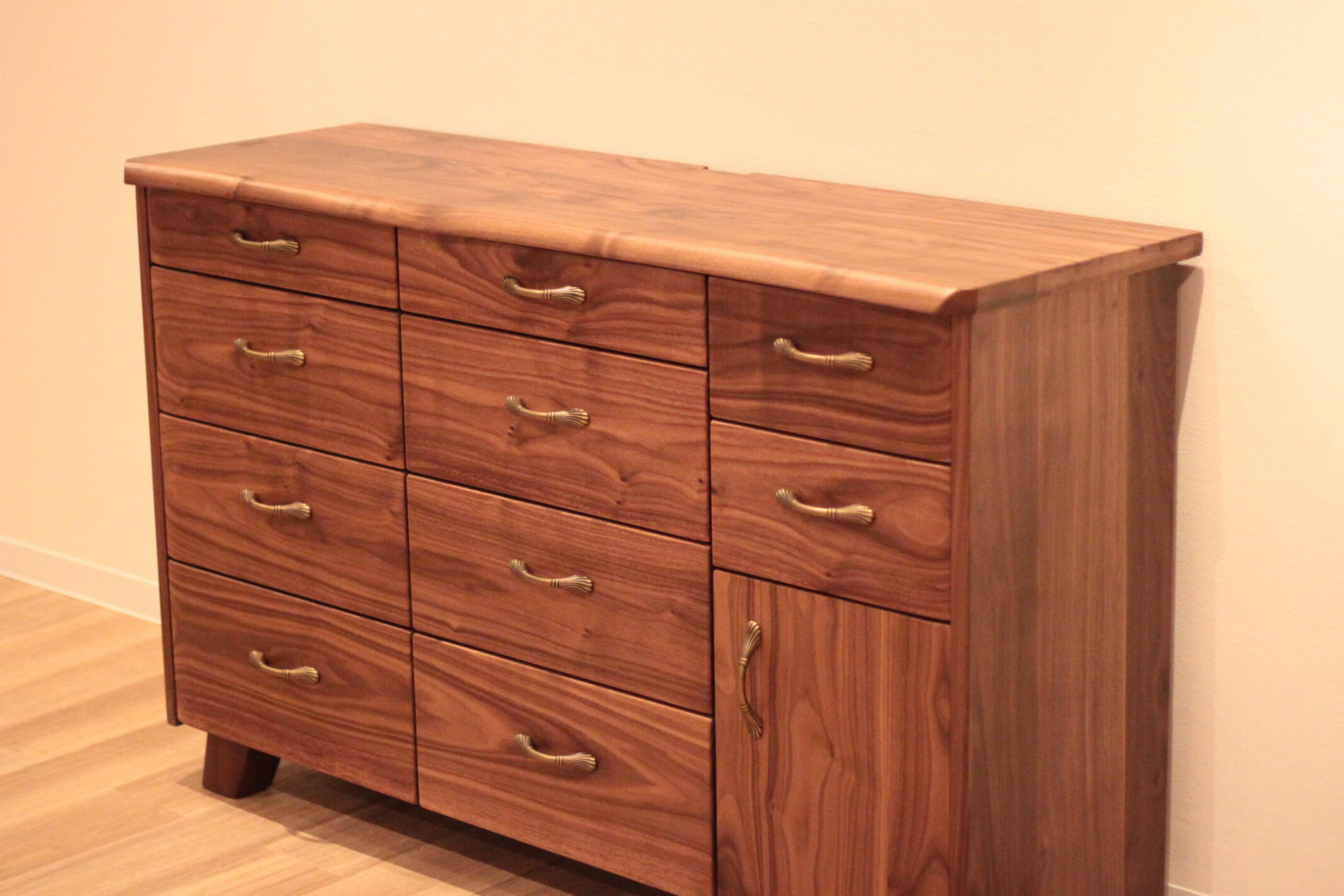 CDチェスト | 制作事例 | 木工房ひのかわ | 創作家具・注文家具・熊本