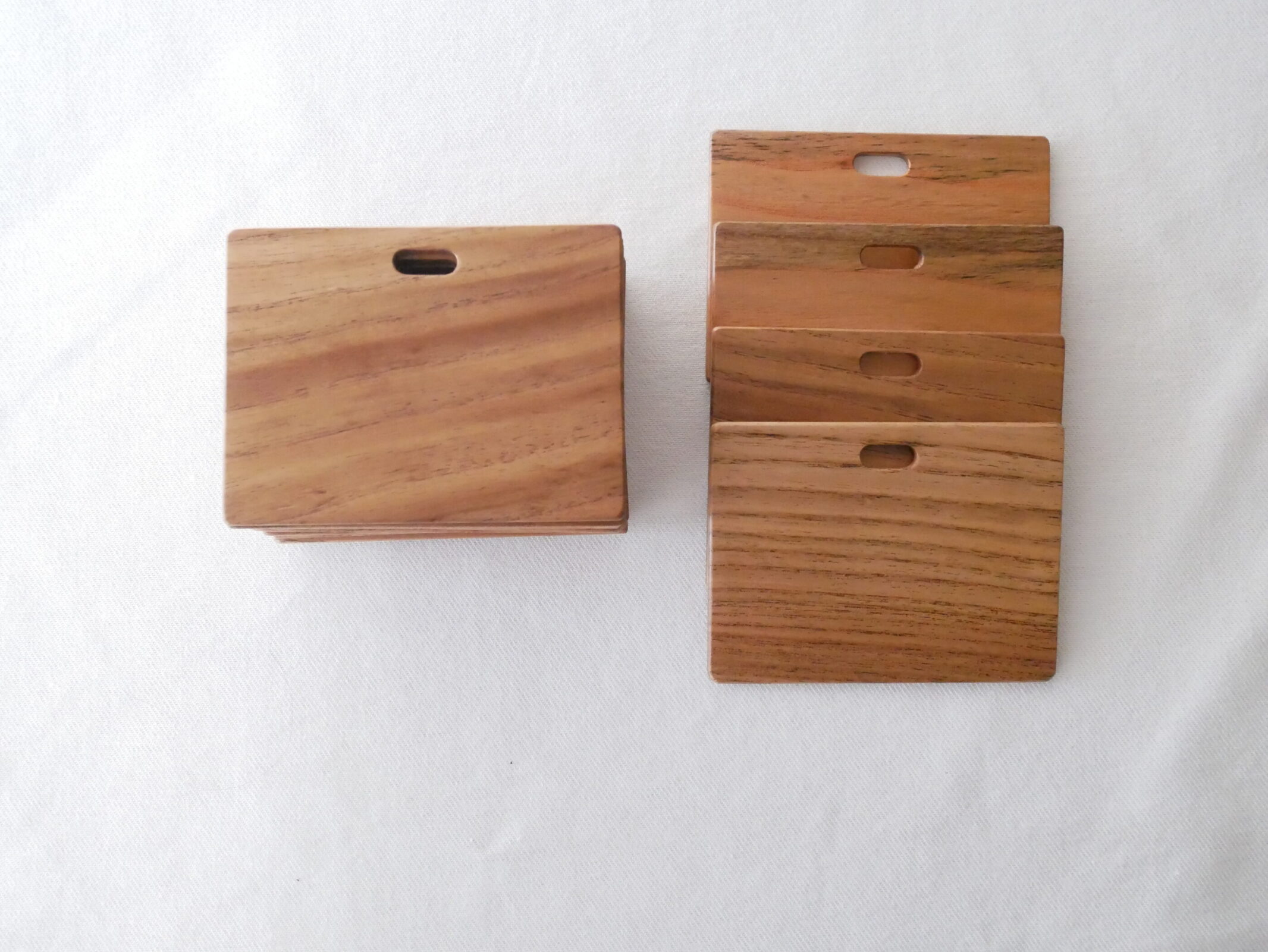 名札プレート(レーザー彫刻タイプ) | 制作事例 | 木工房ひのかわ