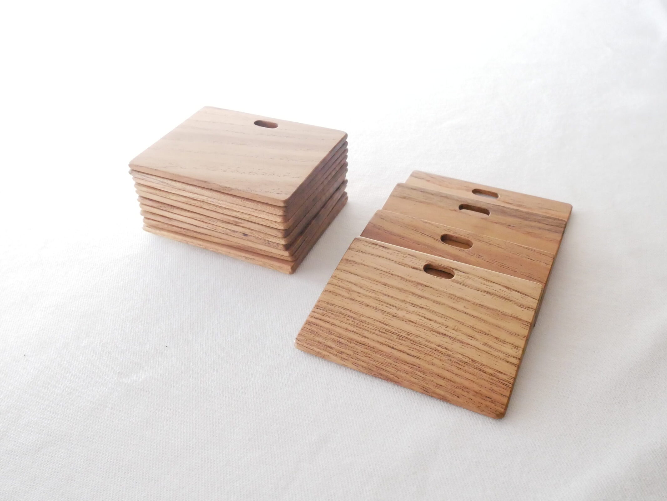 名札プレート(レーザー彫刻タイプ) | 制作事例 | 木工房ひのかわ