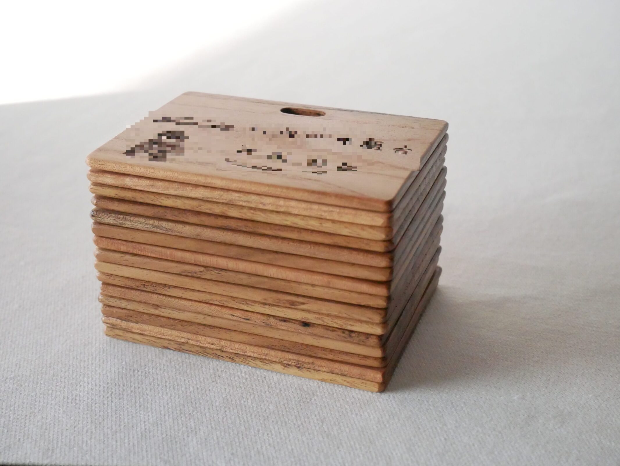 名札プレート(レーザー彫刻タイプ) | 制作事例 | 木工房ひのかわ